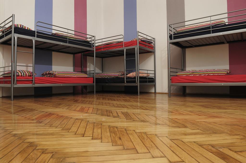 Westend Hostel Budapest Rum bild